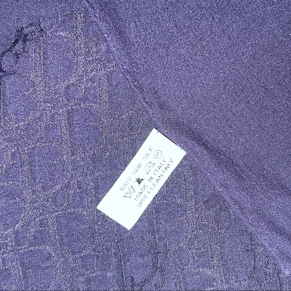 💜Dior 100% Silk Scarf☂️ - Picture 3 of 5